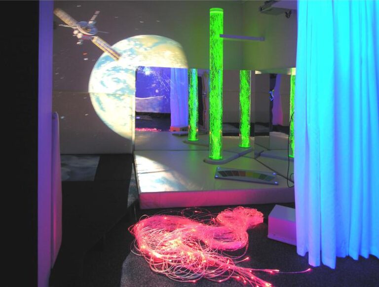 Sensory Room -bubble tube, fibre optics, wall projection